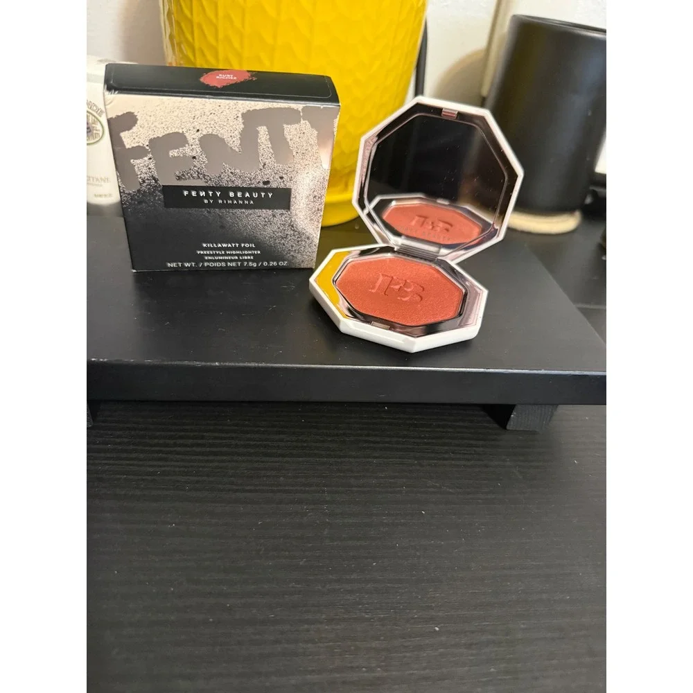 Fenty Beauty Killawatt Foil Freestyle Highlighter Ruby Richez new in box